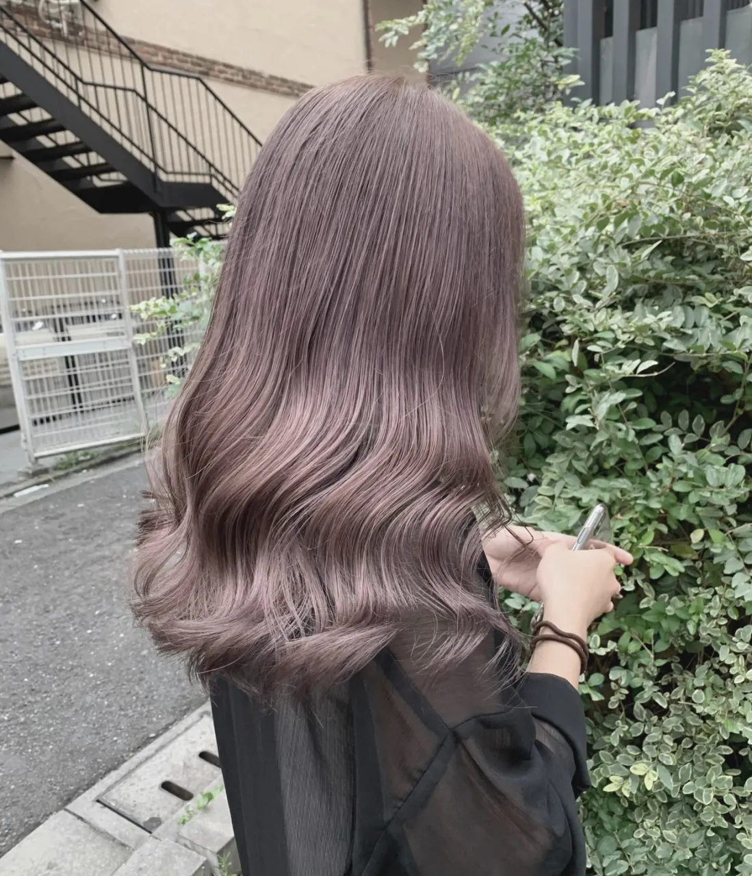 自然に馴染むエクステグレージュ♡