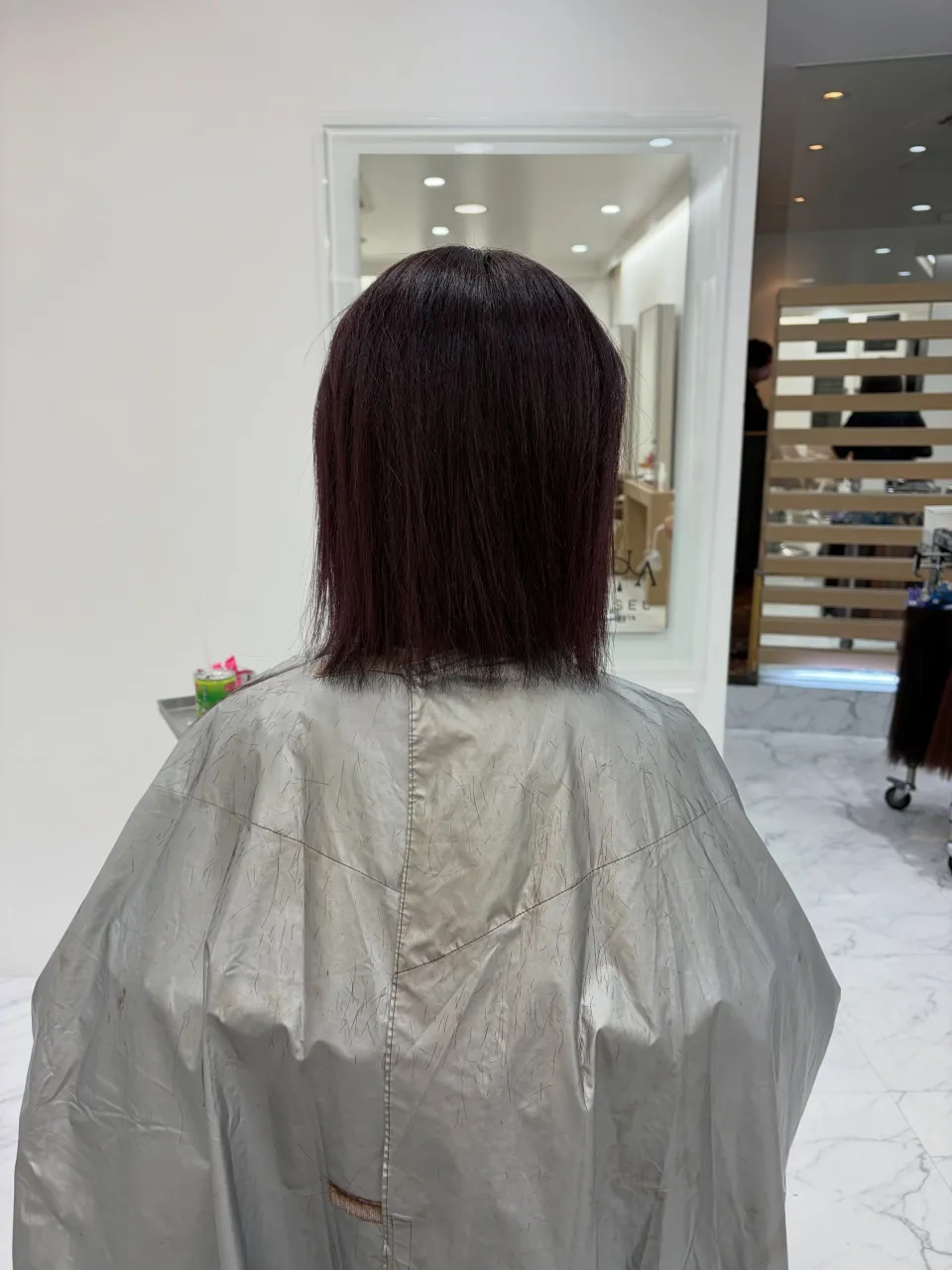 自然に馴染むシールエクステで“バレにくいロング”にチェンジ✨